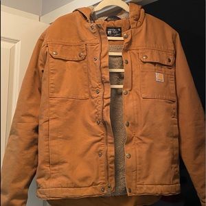 Carhartt jacket brand new never worn size sm runs big fits like Med .Duck